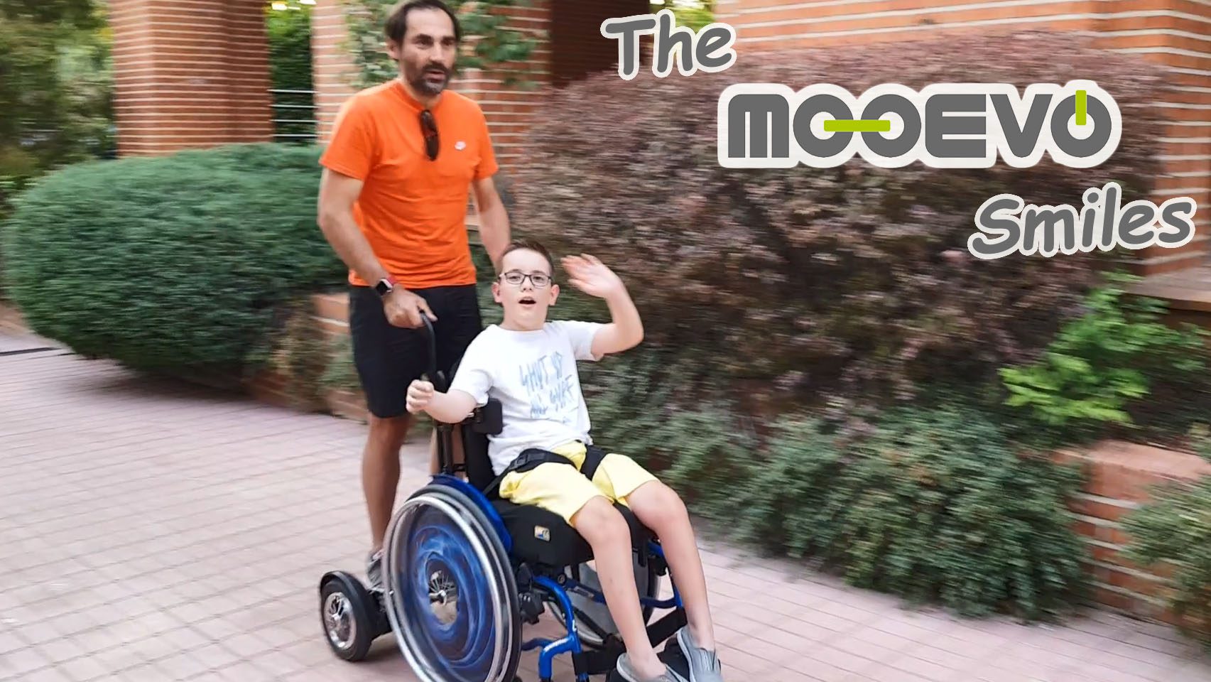 Mooevo Kit: Hoverboard Wheelchair Adapter