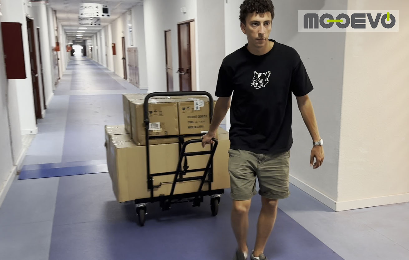 ¿Cómo se llama el aparato para cargar cajas?